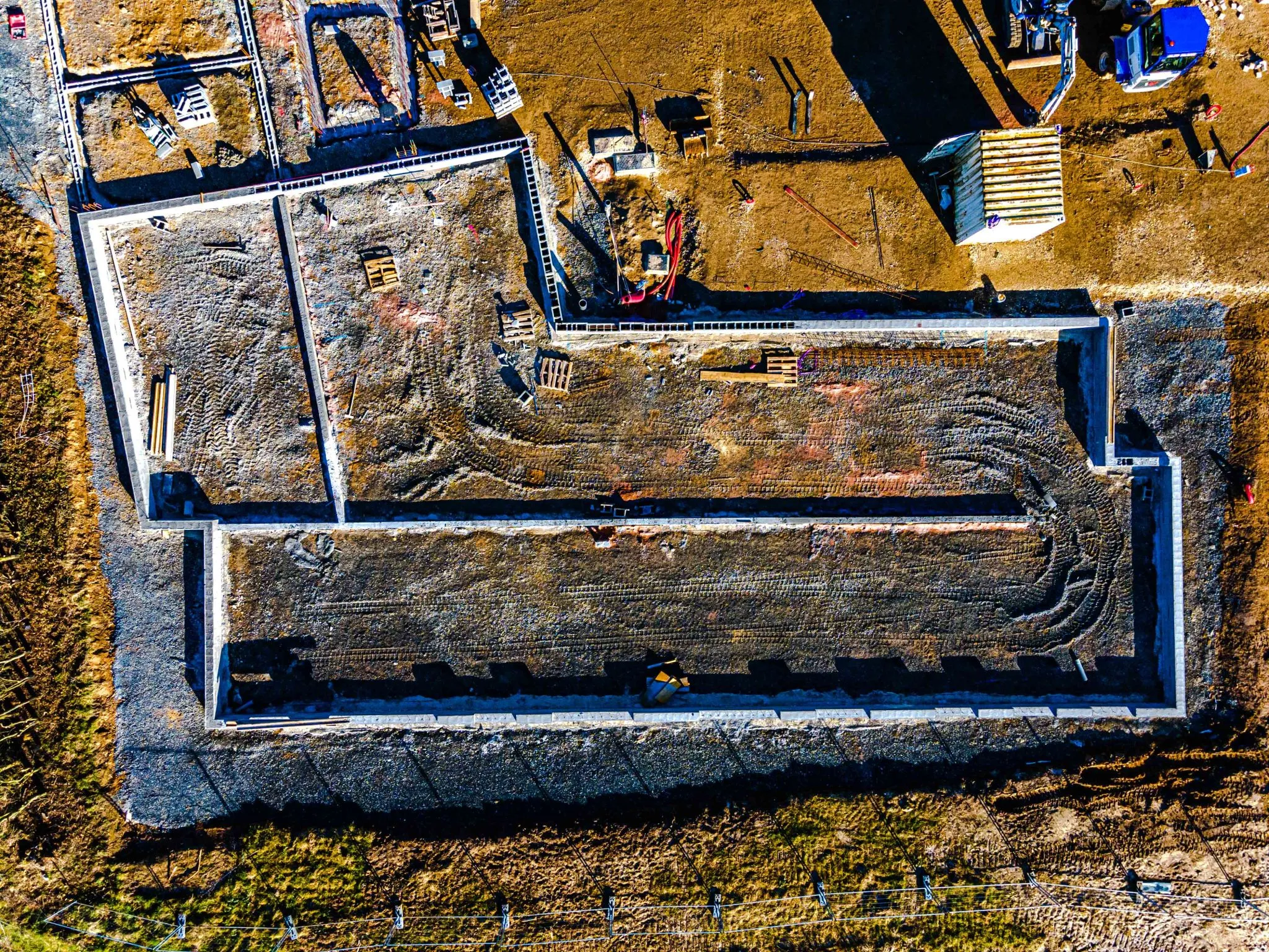 Vue du dessus du Chantier en cours de l'Agence Routière Départementale et du Centre d'exploitation de Saint Martin des Entrées