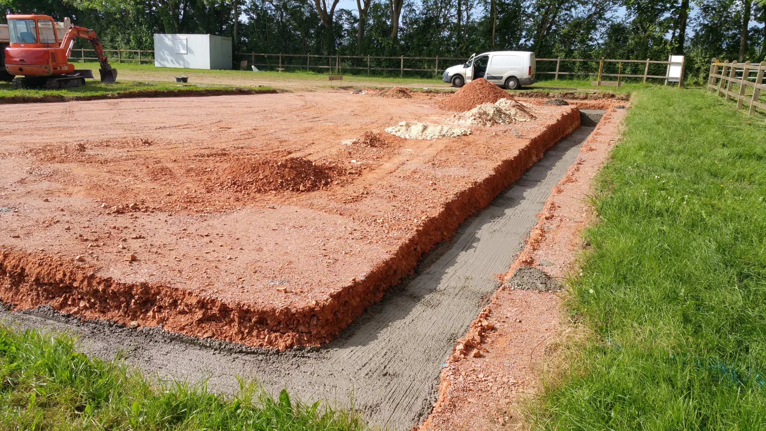 Vue rapprochée sur le chantier au Haras de Fesnay Le Buffard