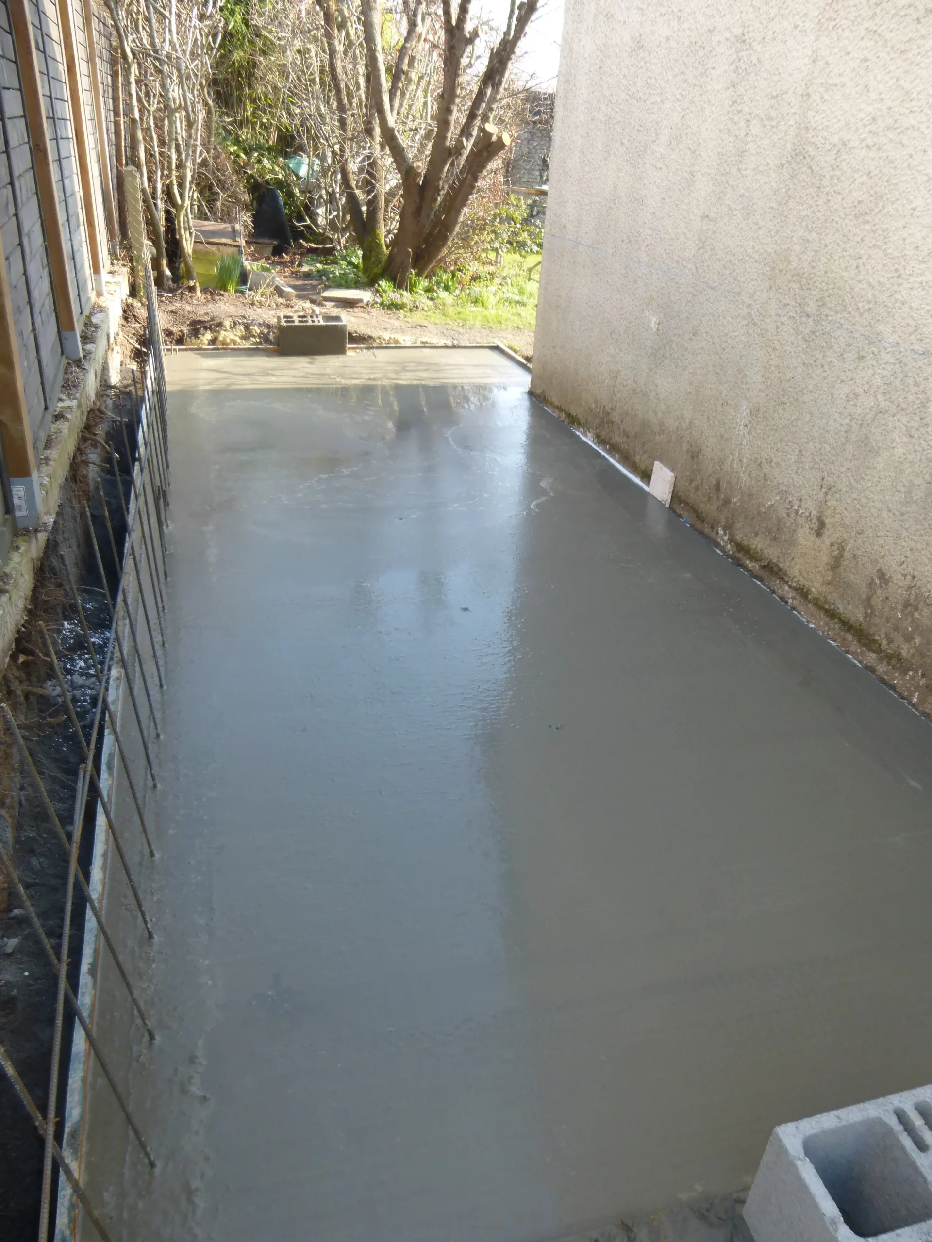 Les deux extensions d’habitation à Caen en construction