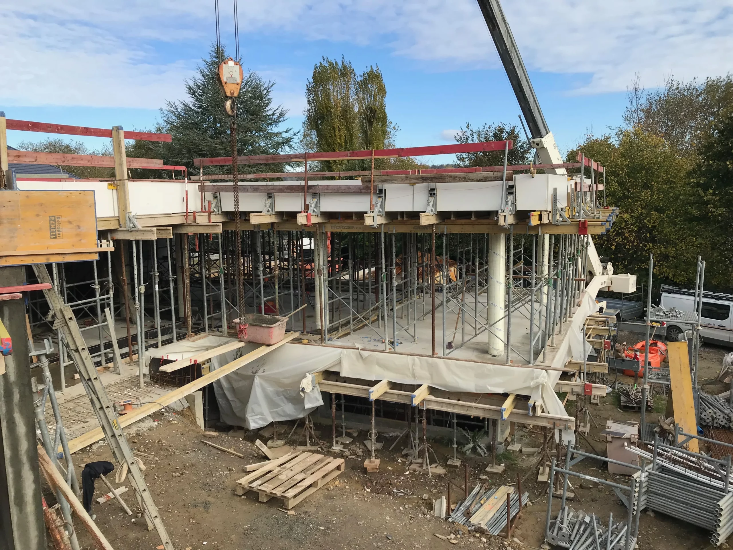 La maison d’architecte à Saint-Arnoult en travaux