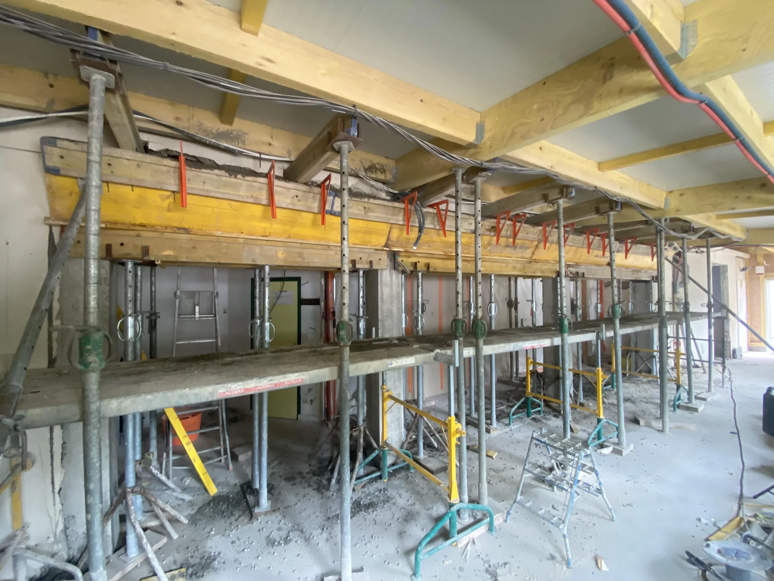 L'intérieur de la Pharmacie de Potigny en chantier