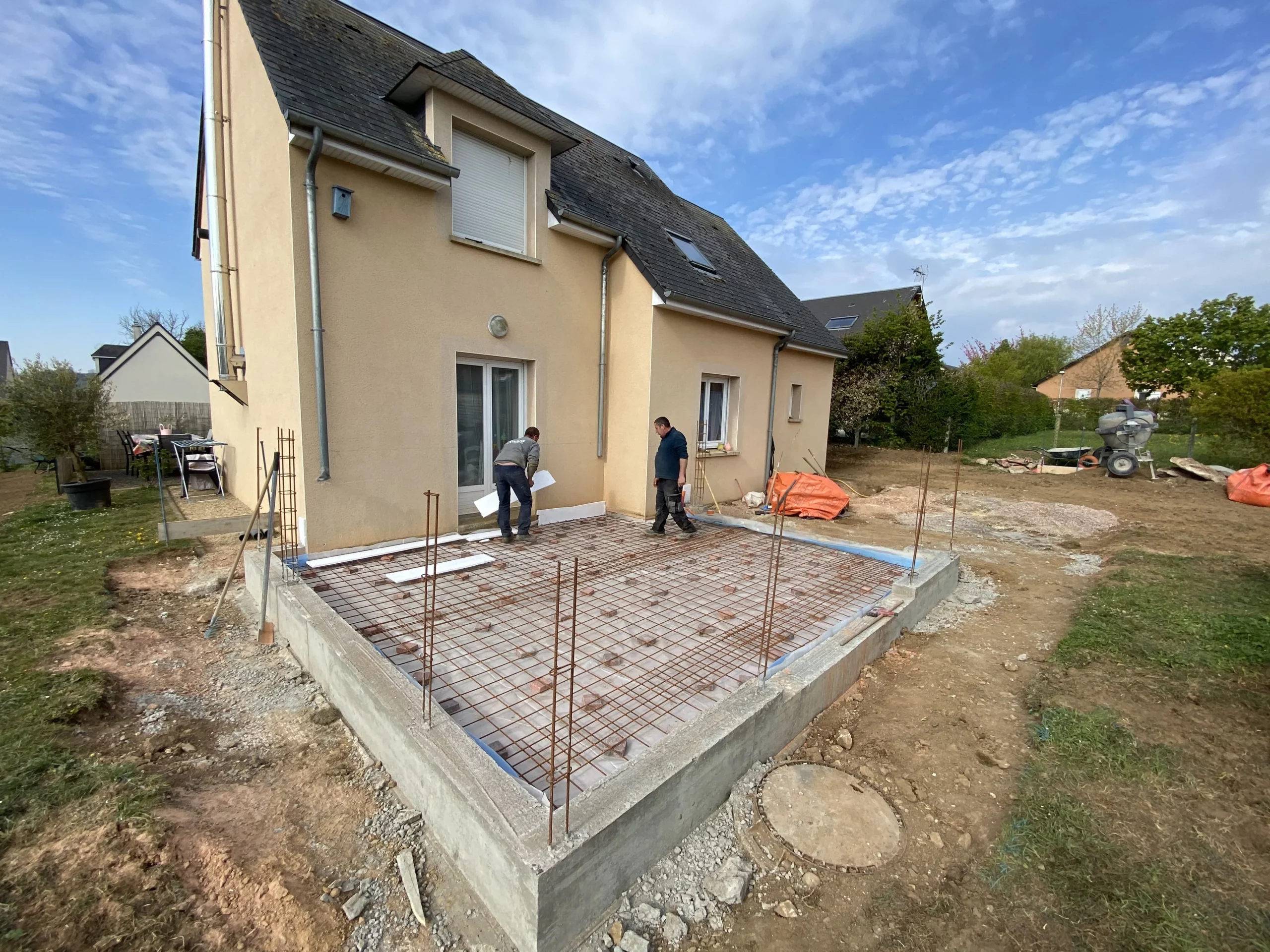 Les fondations du projet de création d'extension à Falaise