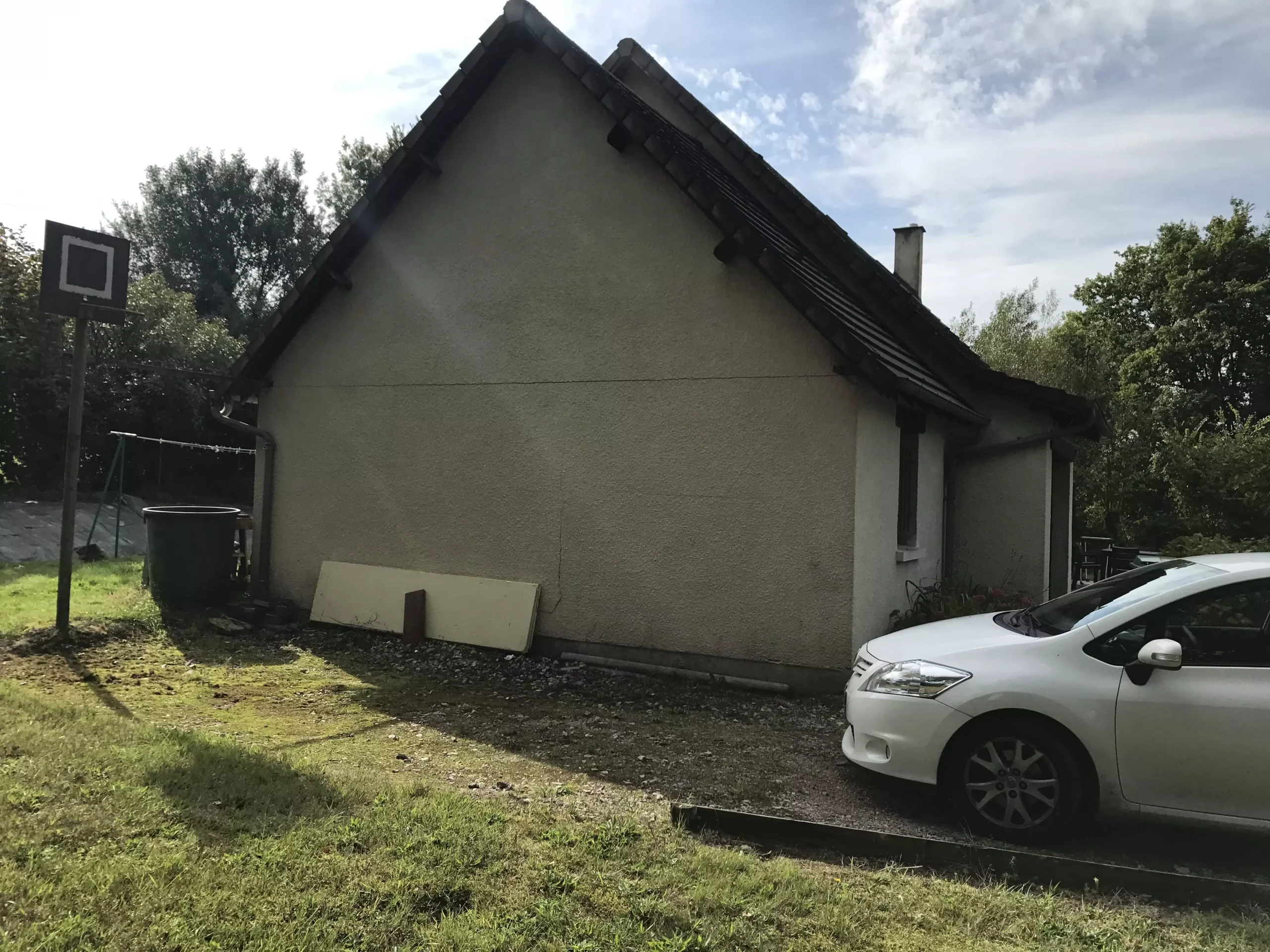 La maison avant les travaux de reprises en sous-oeuvre